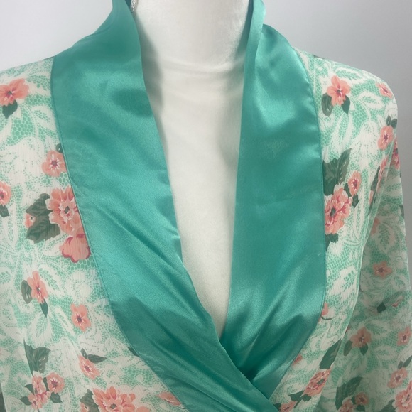 Victoria's Secret peach and aqua, wraparound silky feeling floral robe - Picture 2 of 15